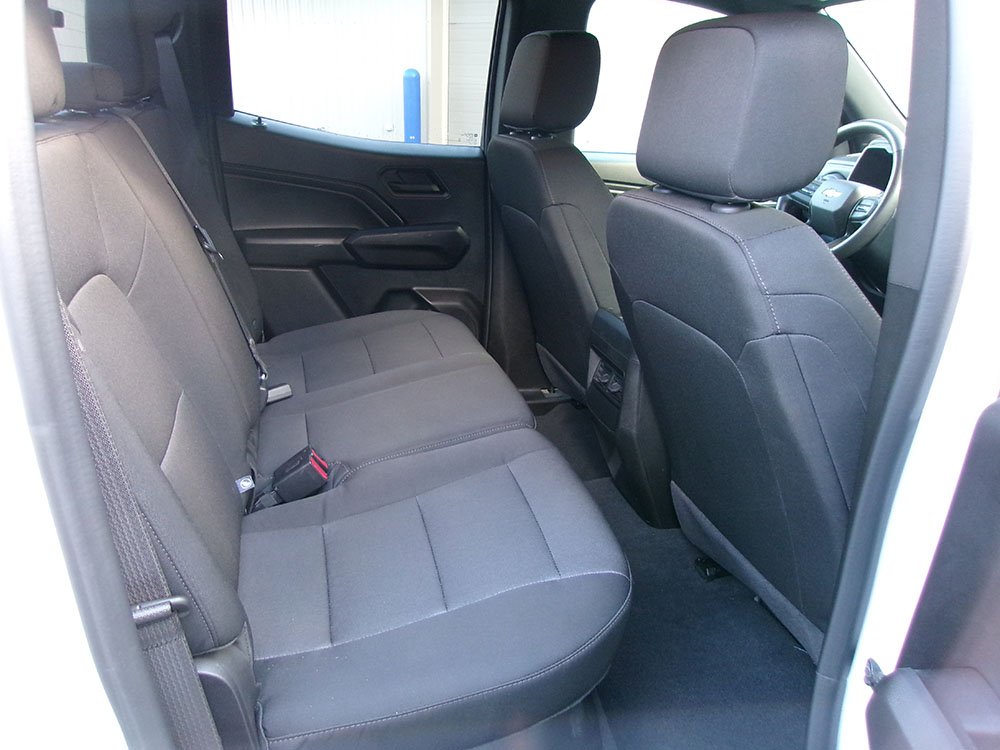 
								2024 Chevrolet Colorado W/T Crew Cab full									