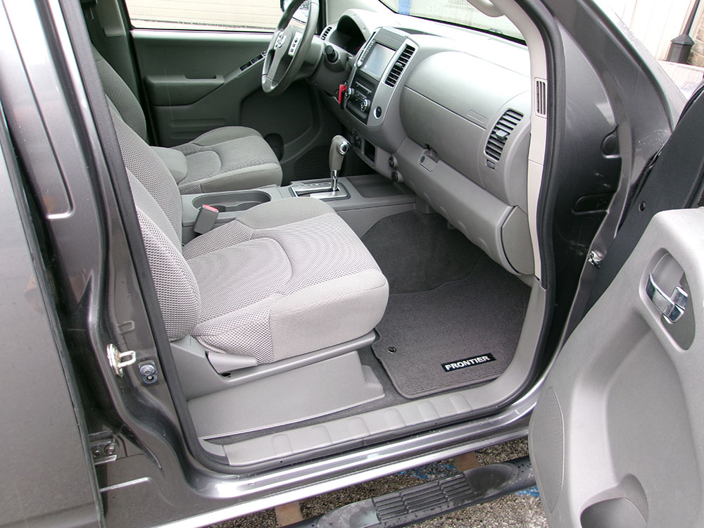 
								2019 Nissan Frontier S Crew Cab full									