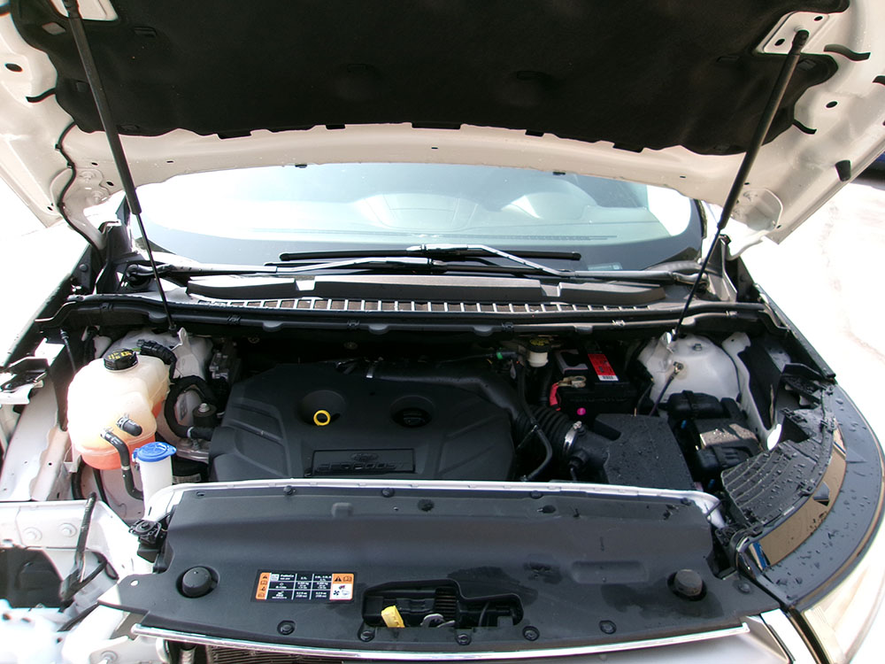 
								2015 Ford Edge SEL full									