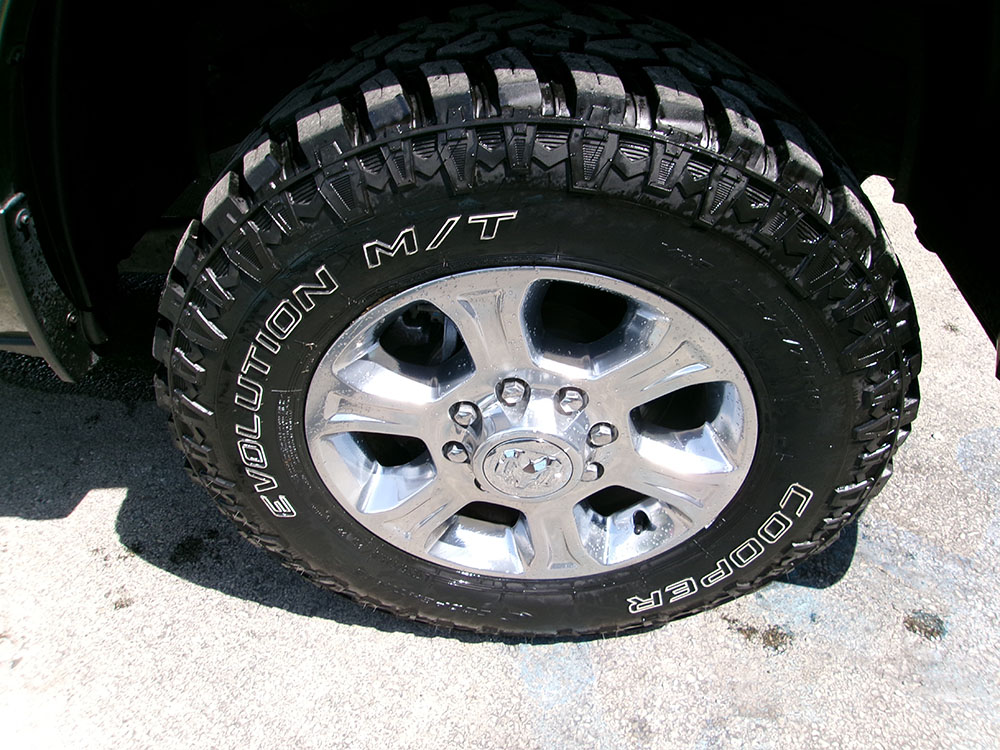 
								RAM 2500 BIGHORN CREW CAB full									