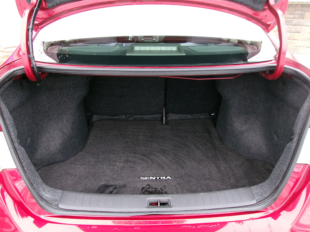 
								2014 Nissan Sentra SV full									