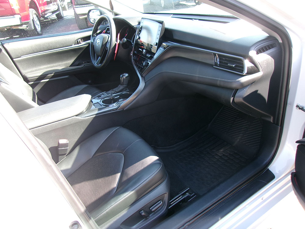 
								2022 Toyota Camry XSE full									