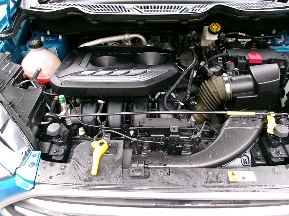 
								2018 Ford EcoSport SE full									