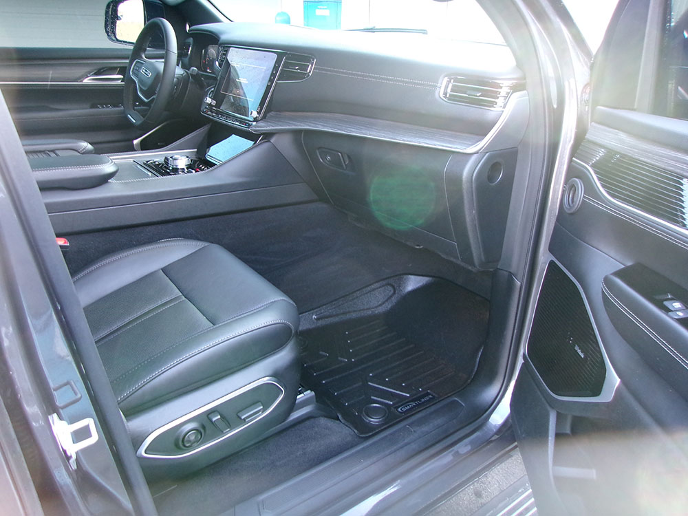 
								JEEP WAGONEER SERIES III full									