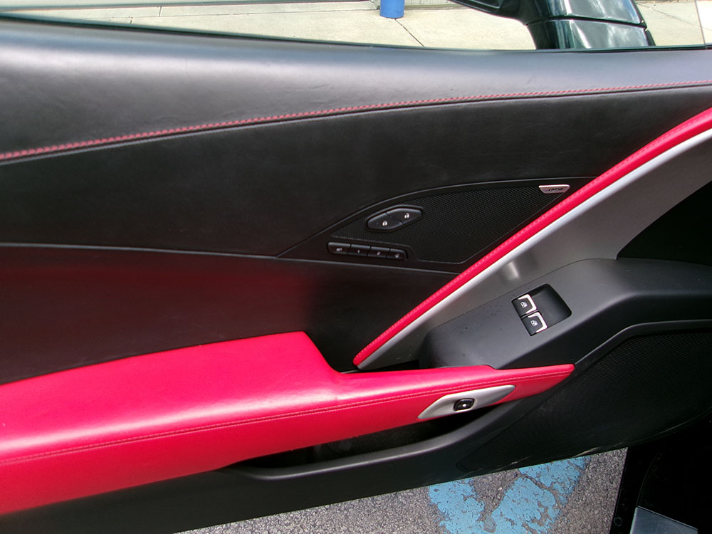 
								2014 Chevrolet Corvette full									