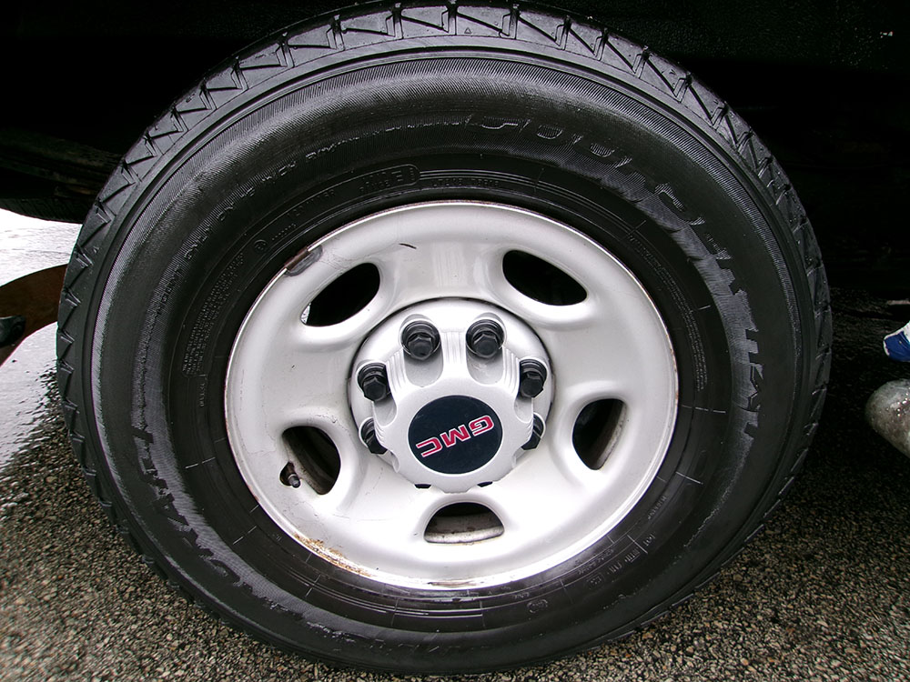 
								GMC SAVANA 2500 CARGO full									