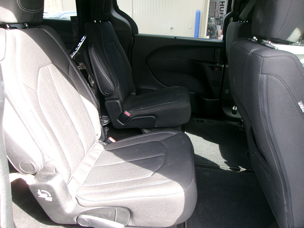 
								CHRYSLER PACIFICA TOURING PLUS full									