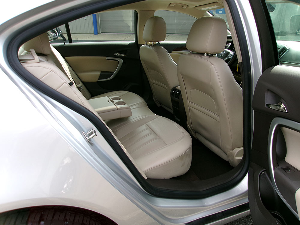 
								2017 Buick Regal full									