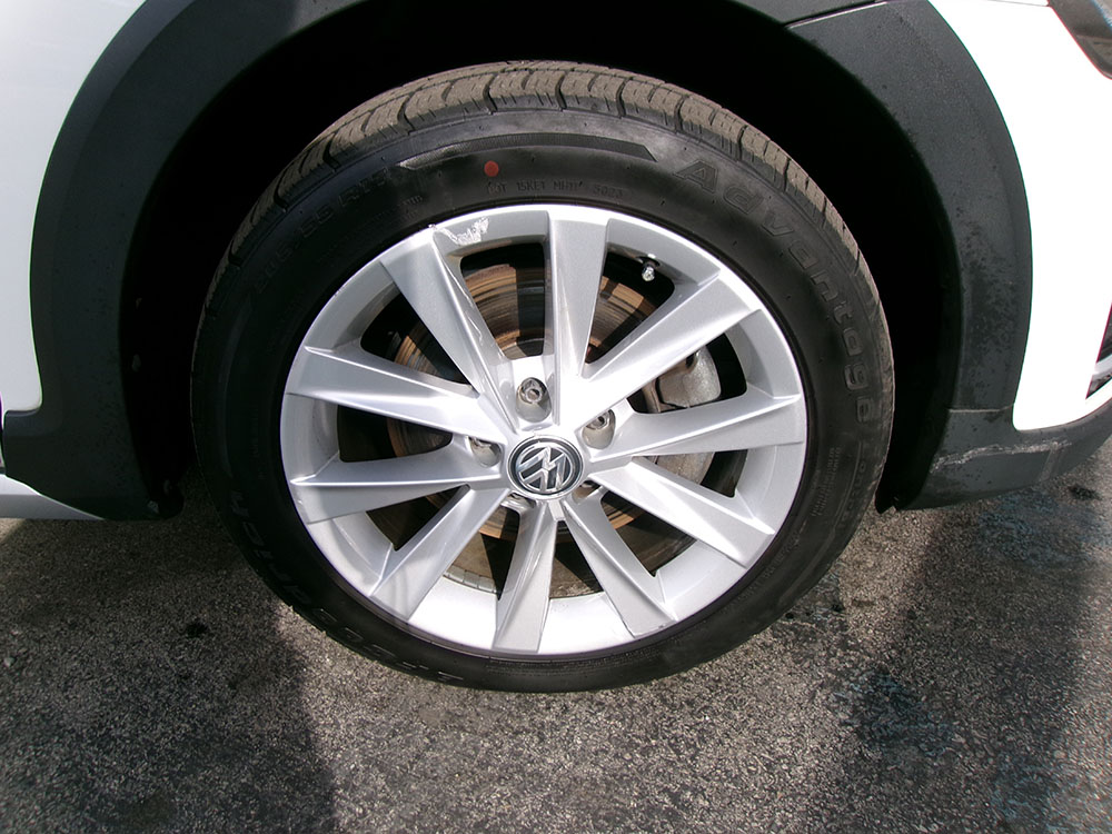 
								2019 Volkswagen Golf Alltrack full									
