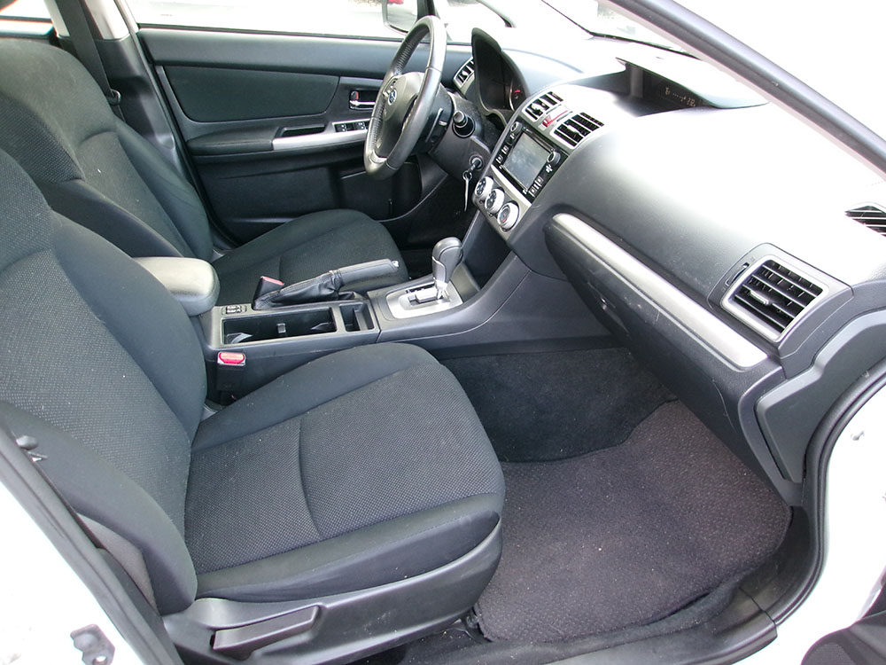 
								2016 Subaru Impreza Premium full									