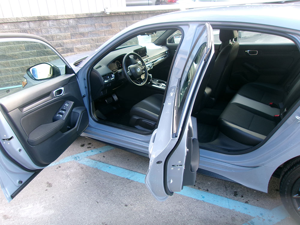 
								2024 Honda Civic Sport full									