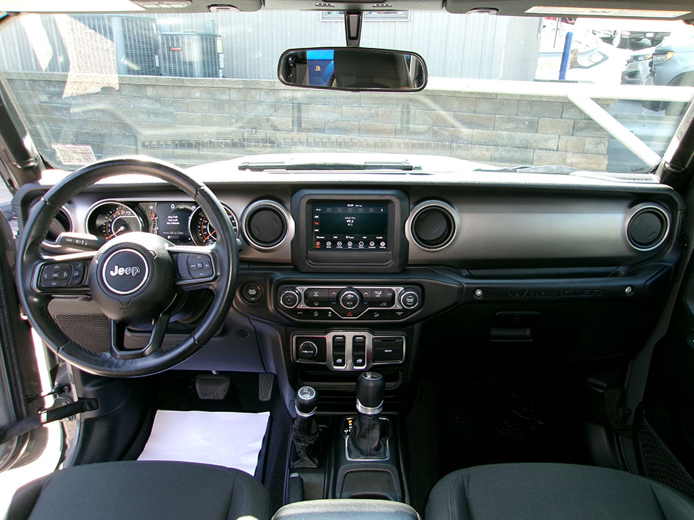 
								JEEP WRANGLER SPORT S full									