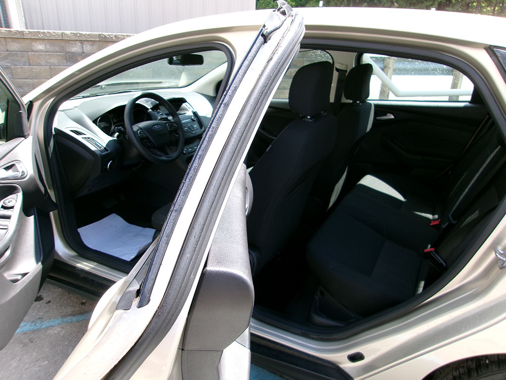 
								2017 Ford Focus SE full									
