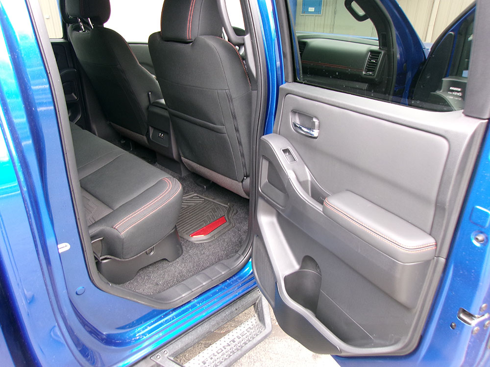 
								2024 Nissan Frontier S Pro-4X Crew Cab full									