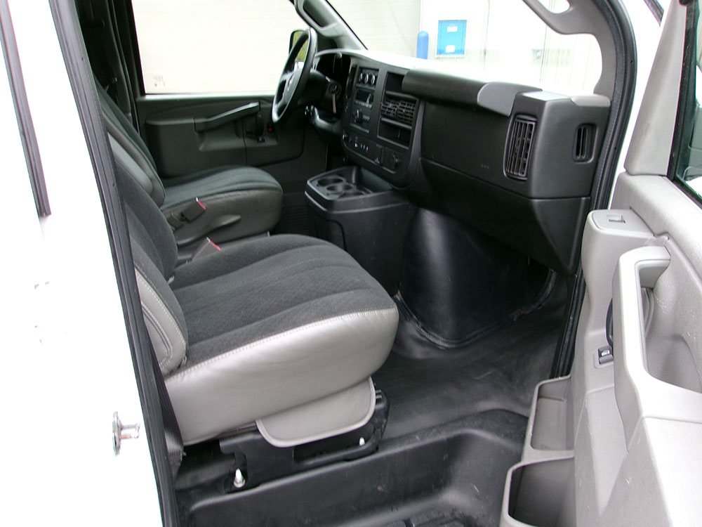 
								GMC SAVANA 2500 CARGO full									