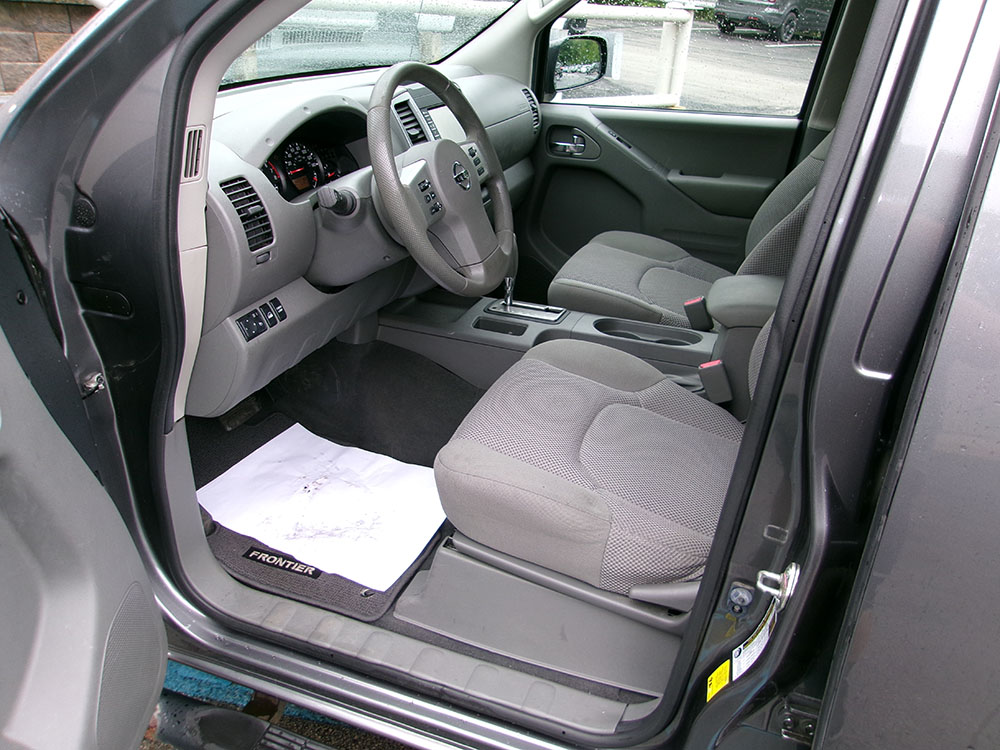 
								2019 Nissan Frontier S Crew Cab full									