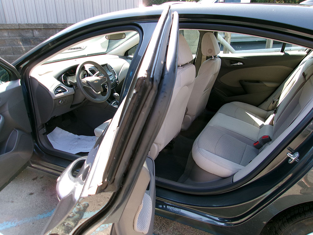 
								2018 Chevrolet Cruze LT full									