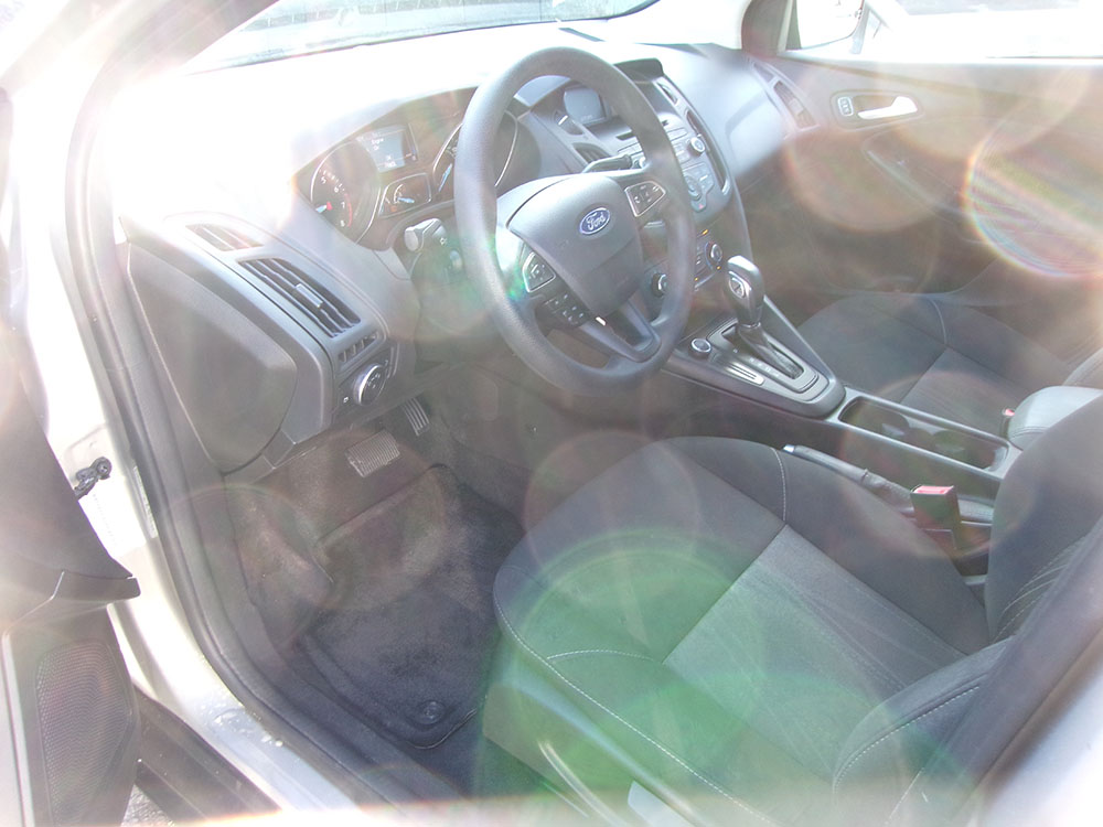 
								2016 Ford Focus SE full									