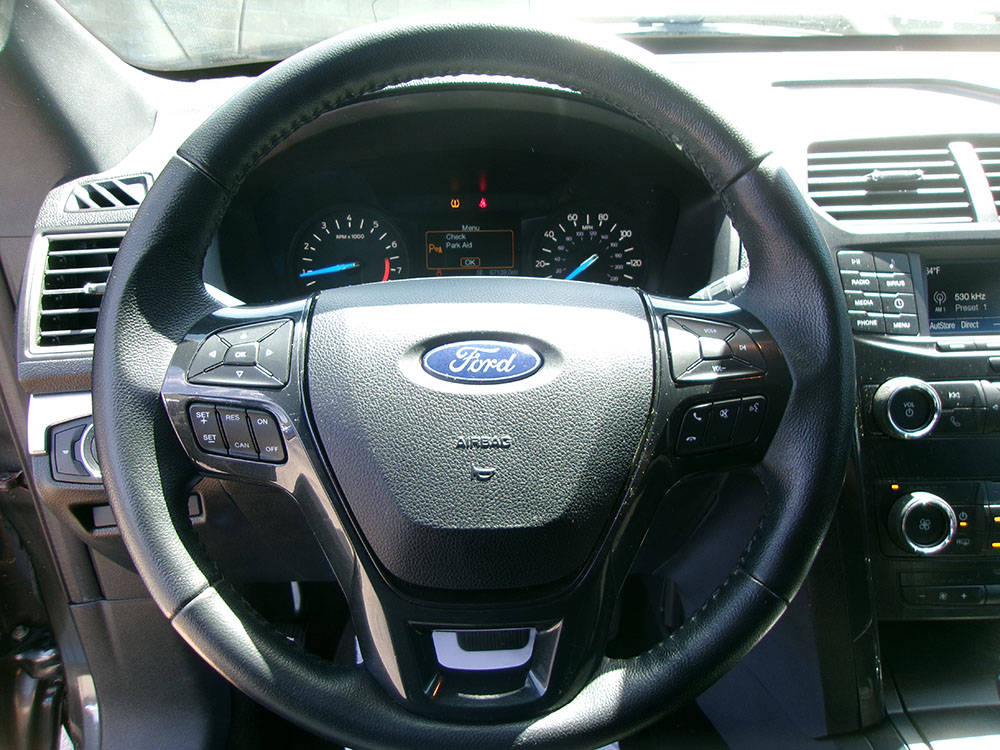 
								2019 Ford Explorer XLT full									