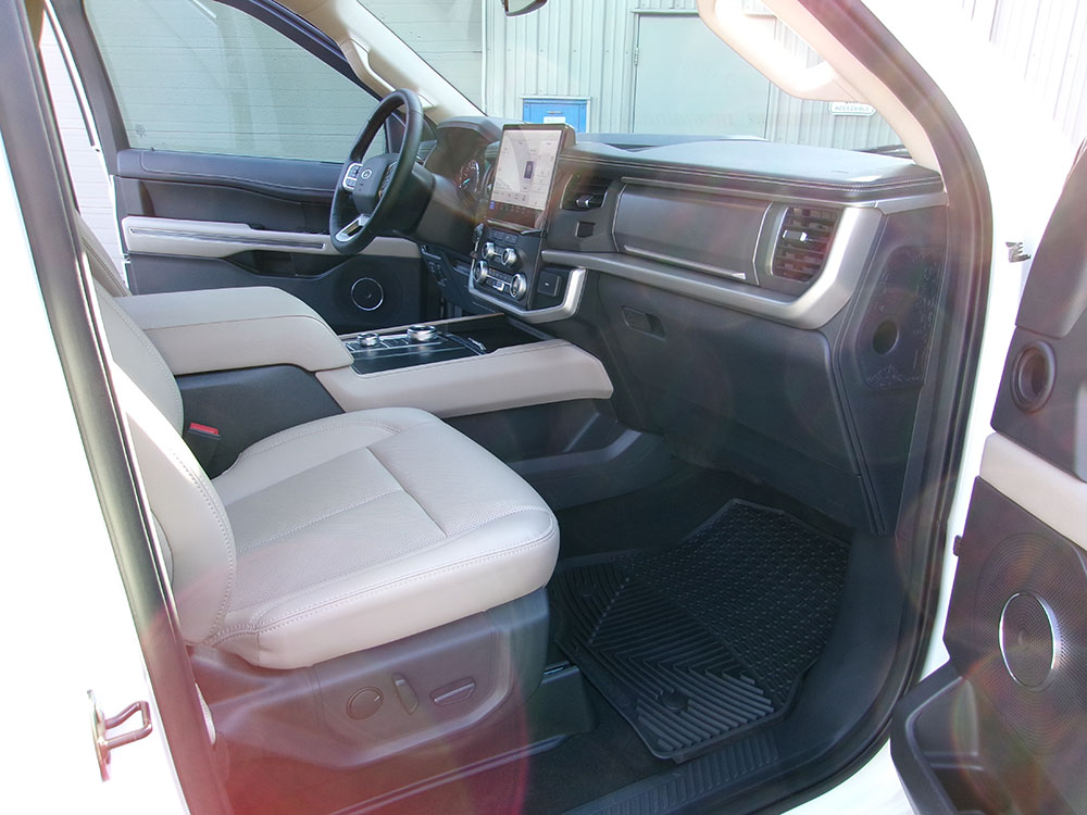 
								FORD EXPEDITION MAX XLT full									