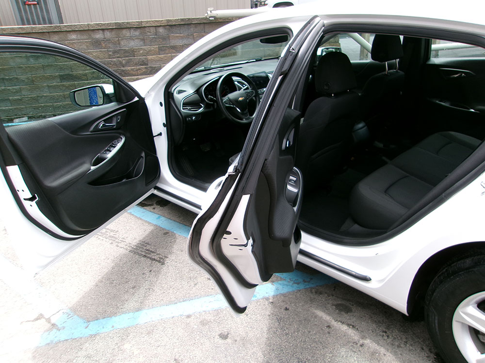 
								2020 Chevrolet Malibu LS Fleet full									