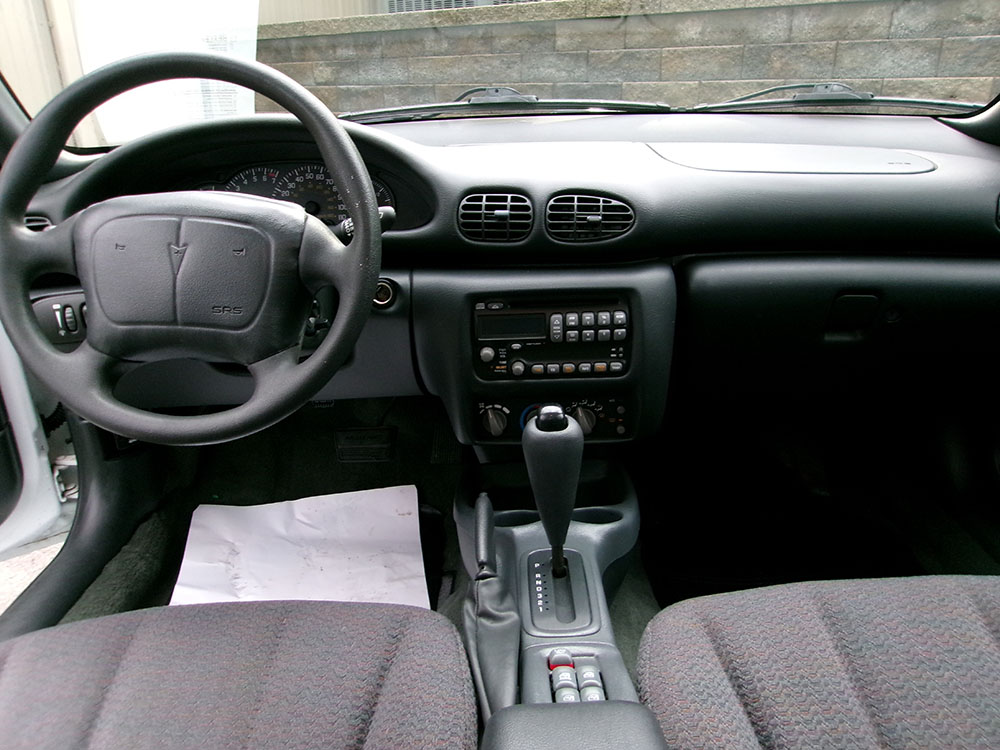
								PONTIAC SUNFIRE SE full									
