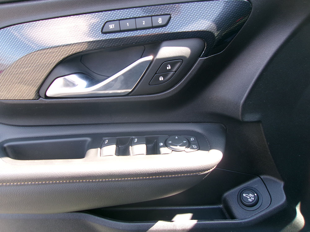 
								2024 GMC Terrain AT4 full									