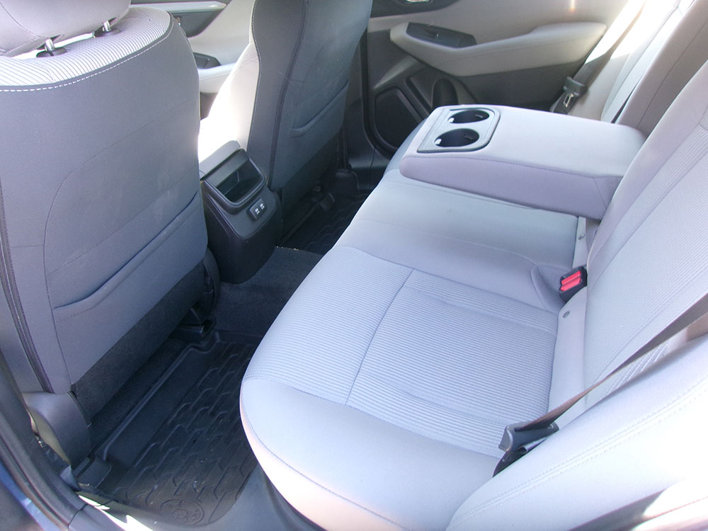 
								SUBARU LEGACY PREMIUM full									