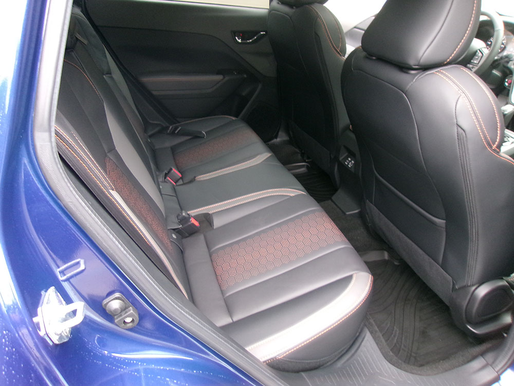 
								SUBARU CROSSTREK LIMITED full									