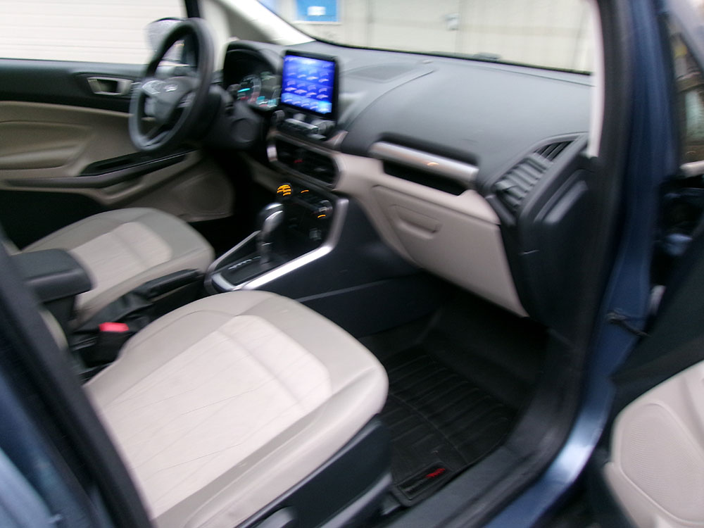 
								2021 Ford EcoSport SE full									