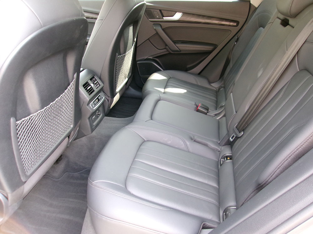 
								2020 Audi Q5 Premium Plus full									