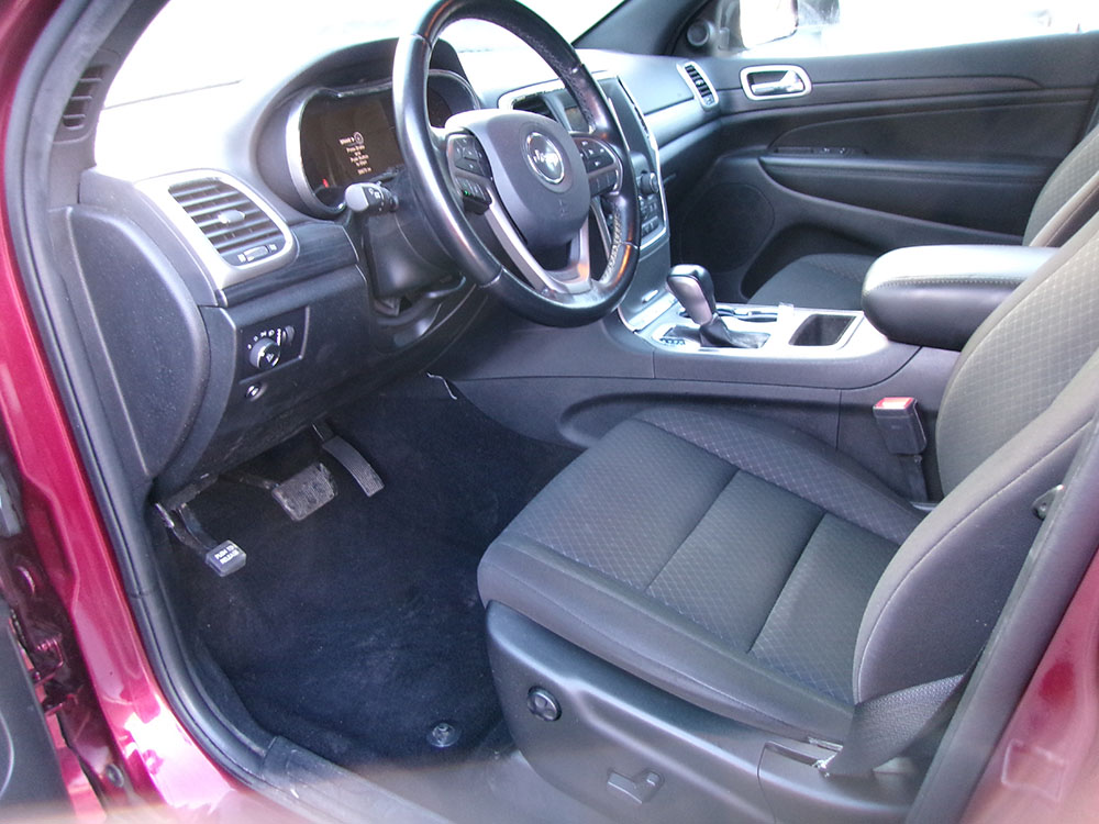 
								2021 Jeep Grand Cherokee Laredo full									