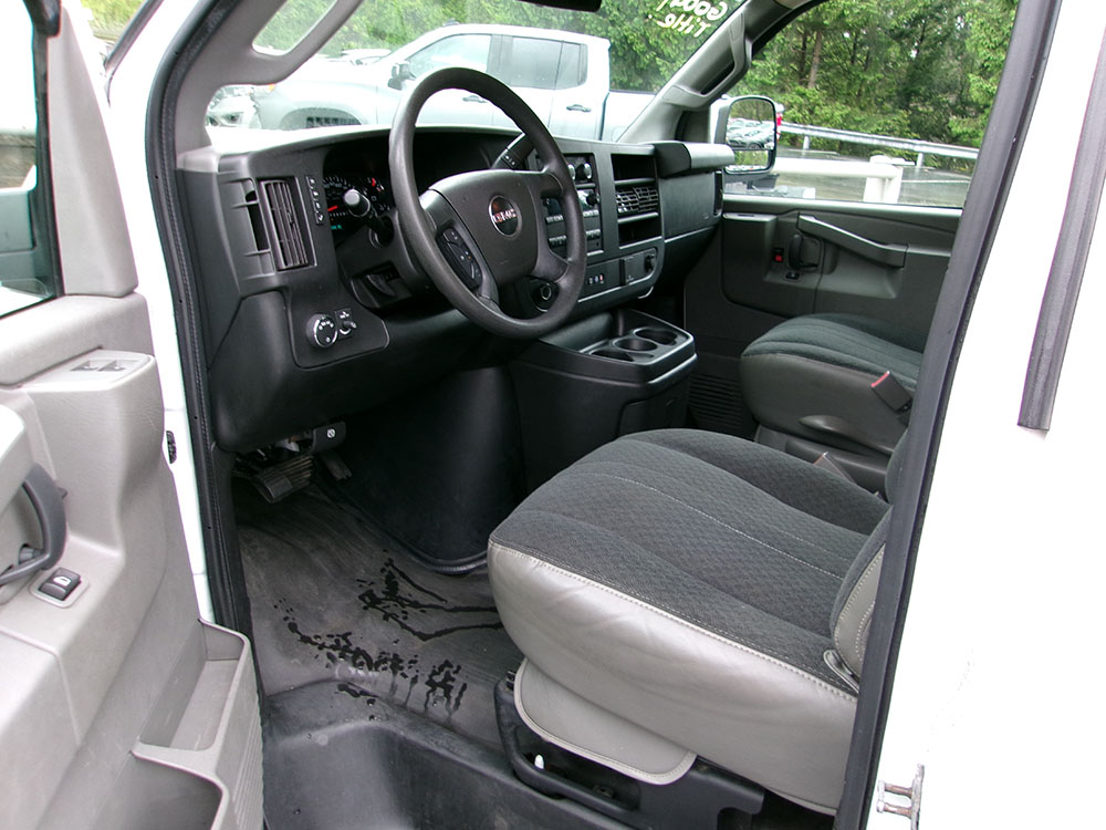 
								GMC SAVANA 2500 CARGO full									