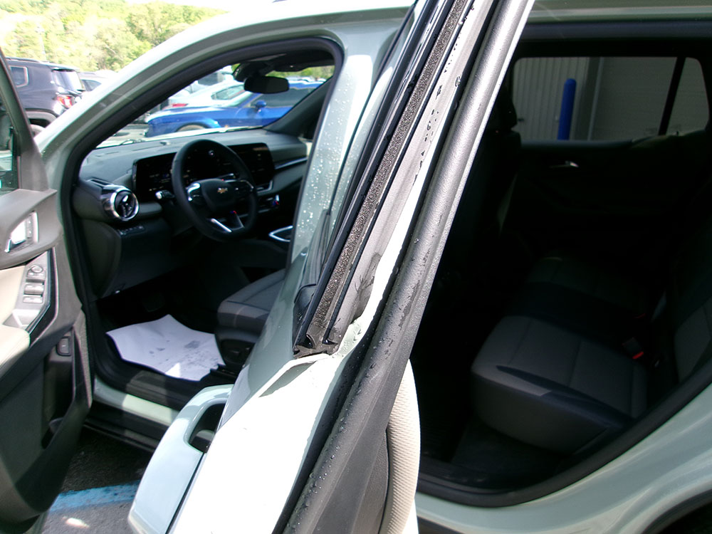 
								2025 Chevrolet Equinox LT full									