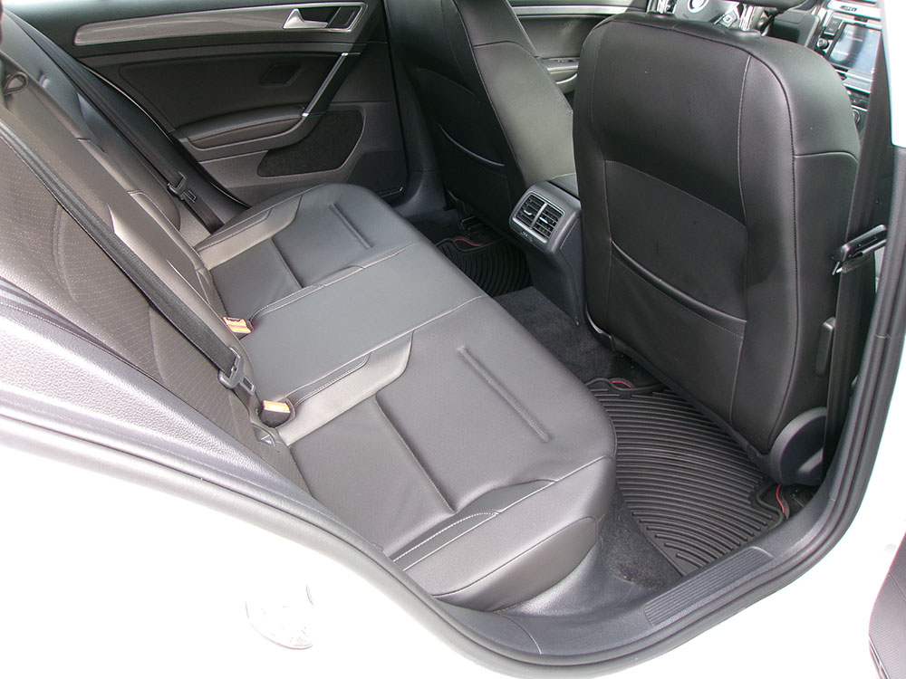 
								2019 Volkswagen Golf Alltrack full									
