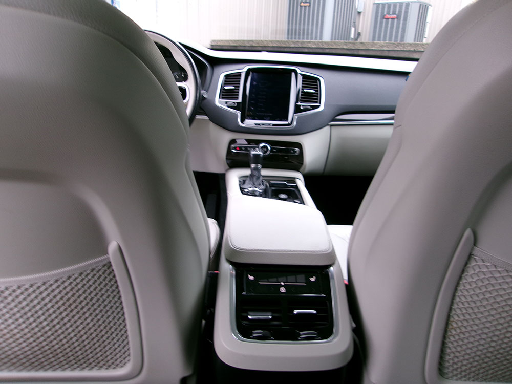 
								2018 Volvo XC90 T5 full									