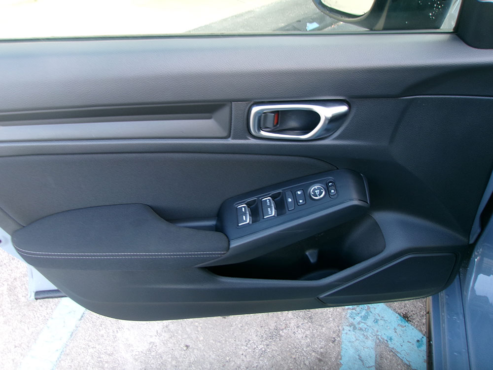 
								2024 Honda Civic Sport full									