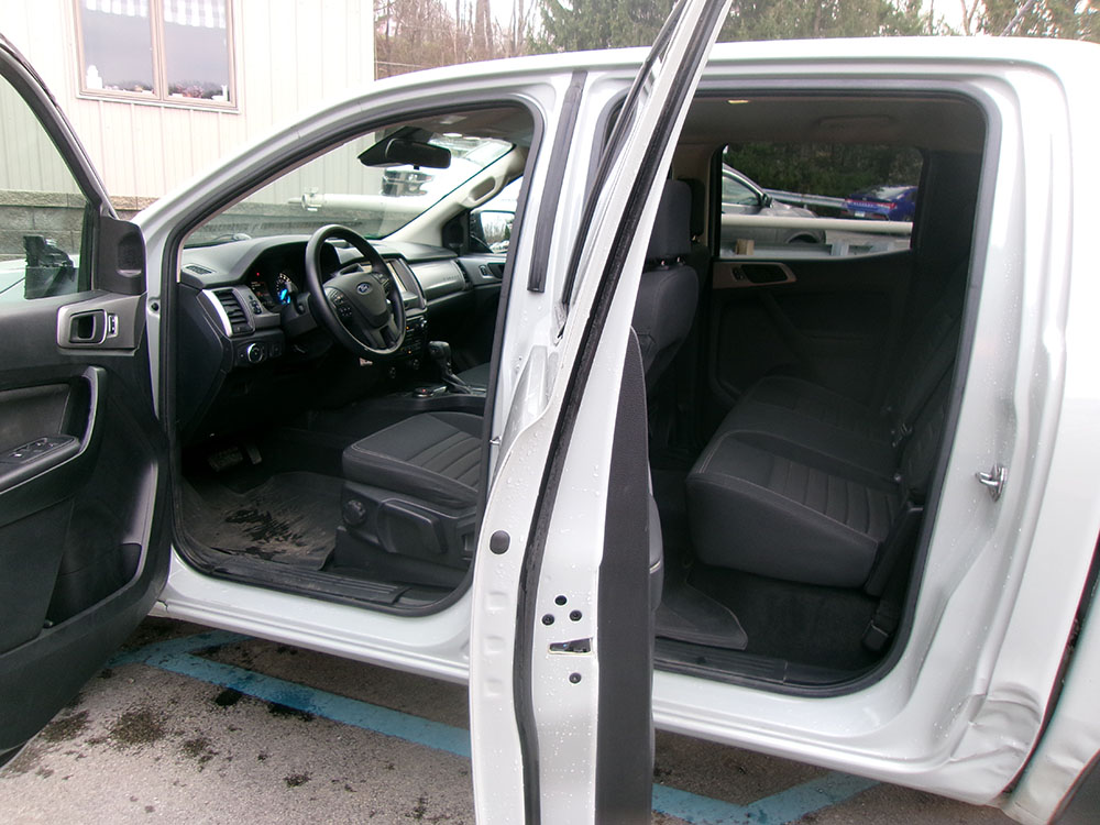 
								FORD RANGER XL CREW CAB full									