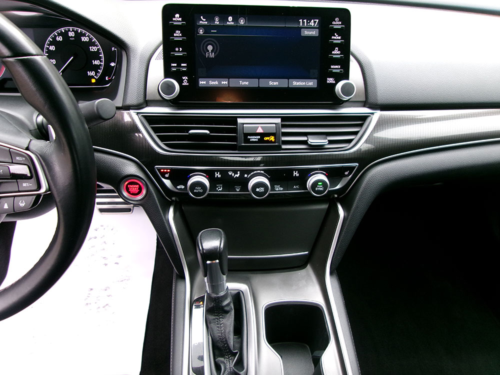 
								2021 Honda Accord Sport full									