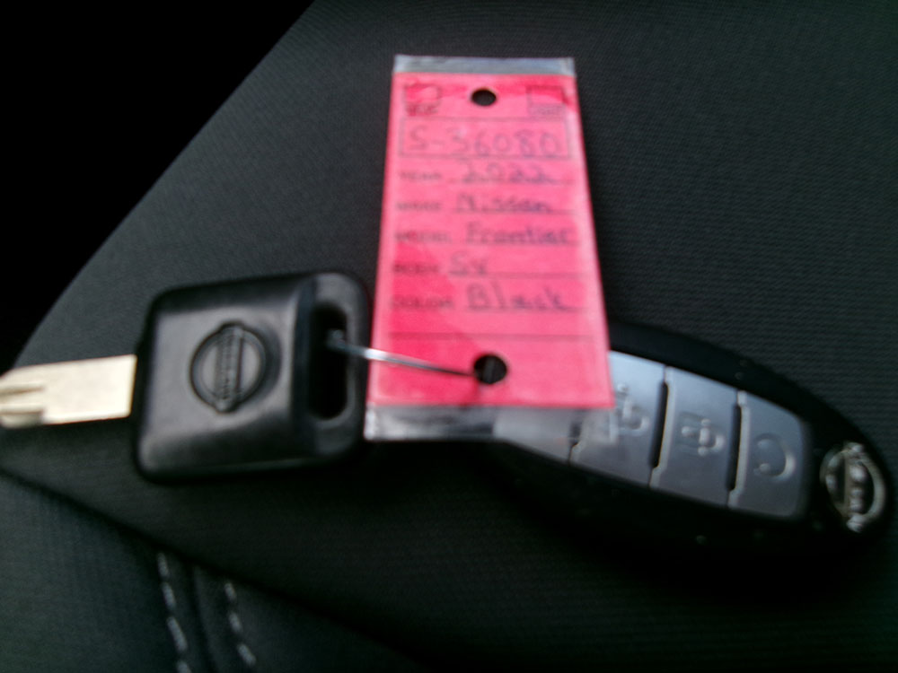 
								NISSAN FRONTIER SV CREW CAB full									