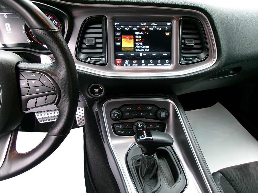 
								2019 Dodge Challenger GT full									