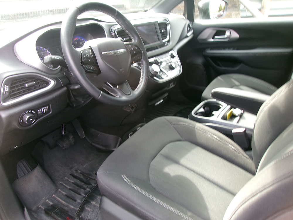 
								CHRYSLER PACIFICA TOURING PLUS full									