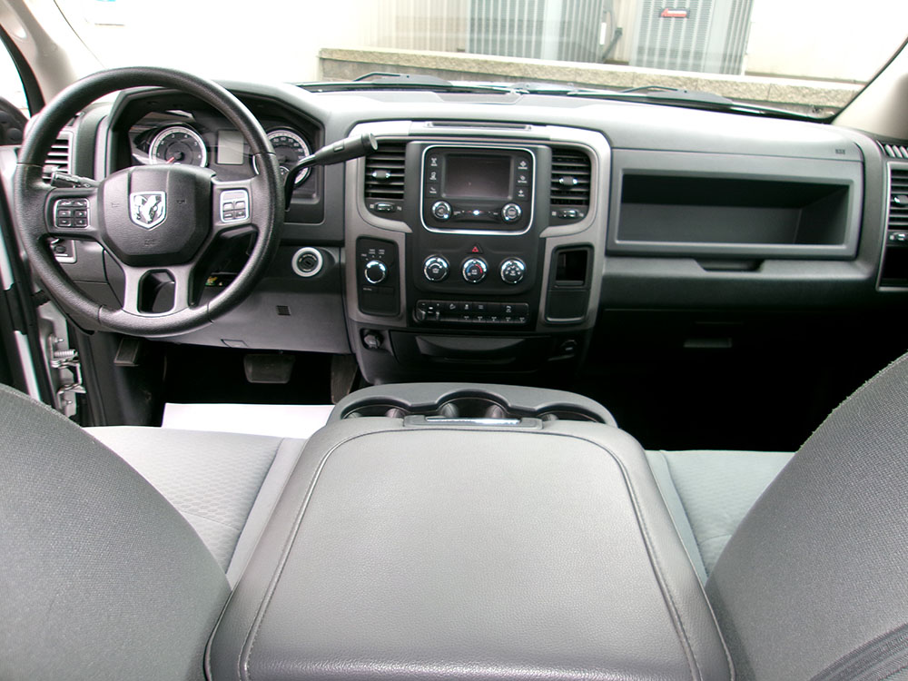 
								RAM 2500 TRADESMAN CREW CAB full									