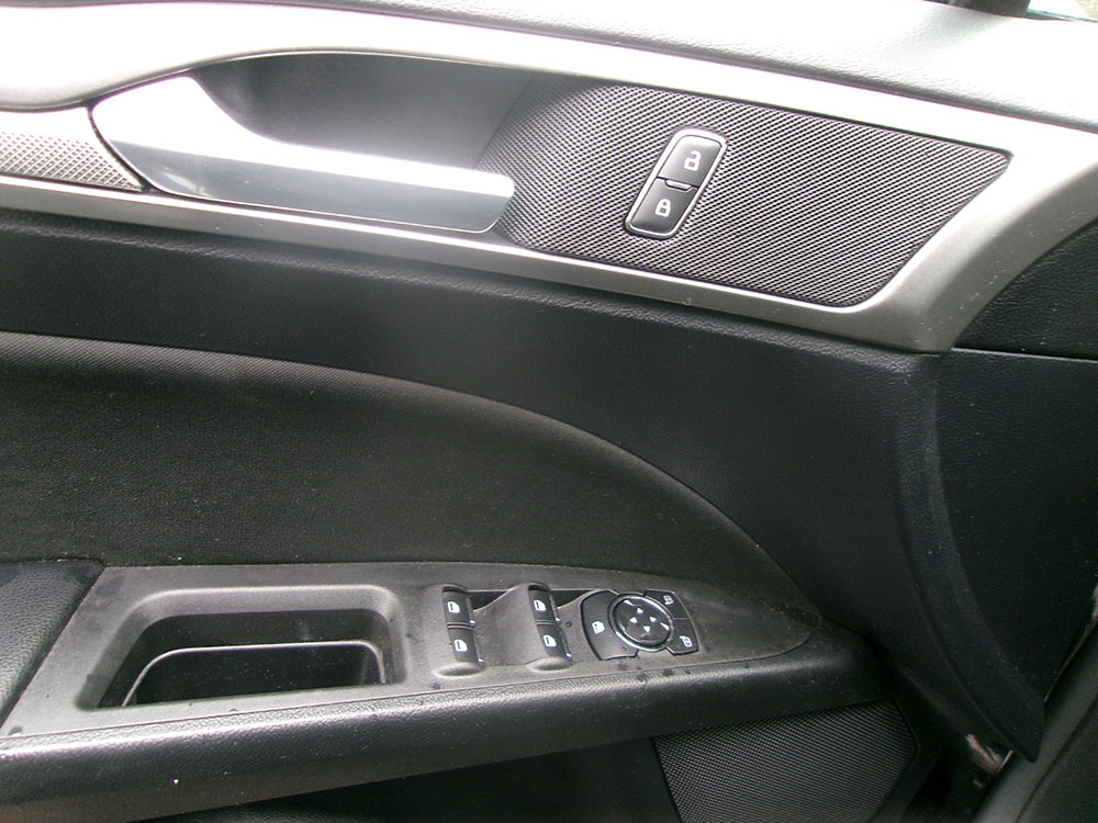 
								FORD FUSION SE ECOBOOST full									