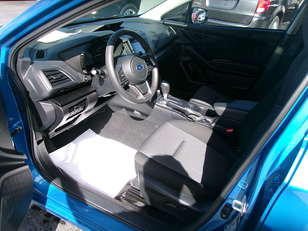 
								2023 Subaru Impreza Premium full									