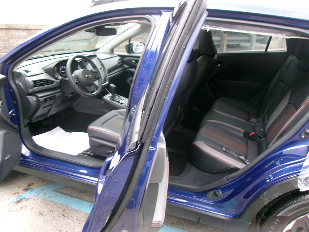 
								SUBARU CROSSTREK LIMITED full									