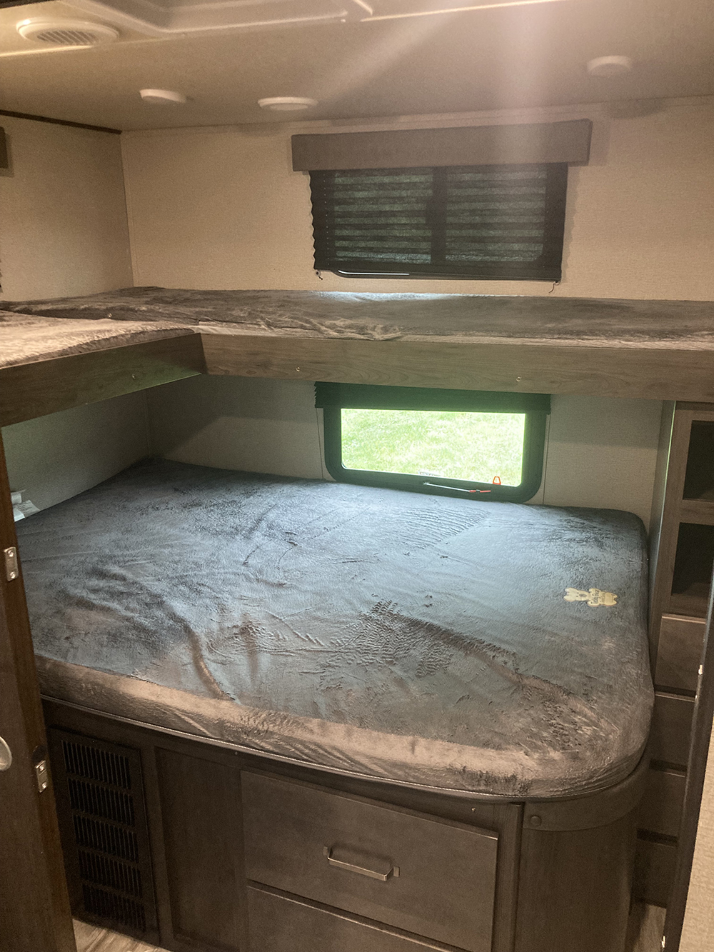 
								2022 Grand Design Transcend Xplor 297QB full									