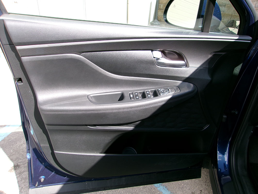 
								2022 Hyundai Santa Fe SEL full									