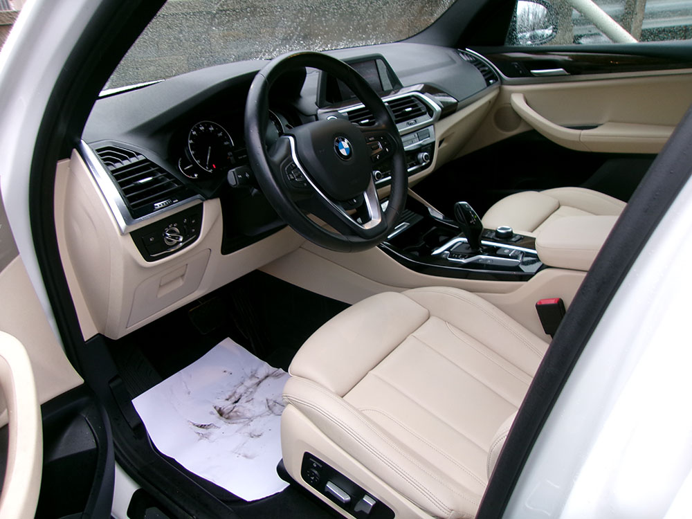 
								2019 BMW X3 30i full									
