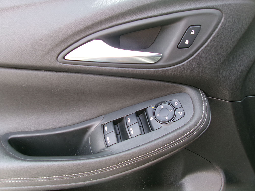 
								BUICK ENCORE GX SPORT TOURING full									